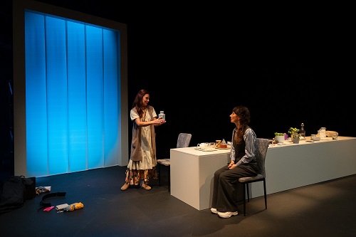 Llueve Y Hace Sol (12) (1) (1)